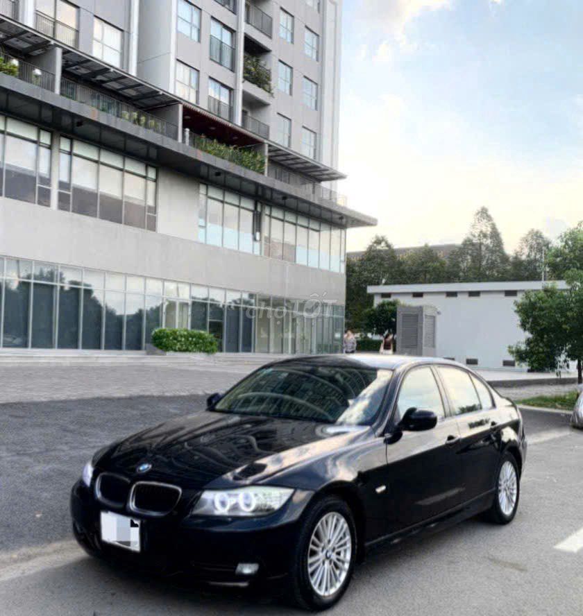BMW 2012 - ảnh 3