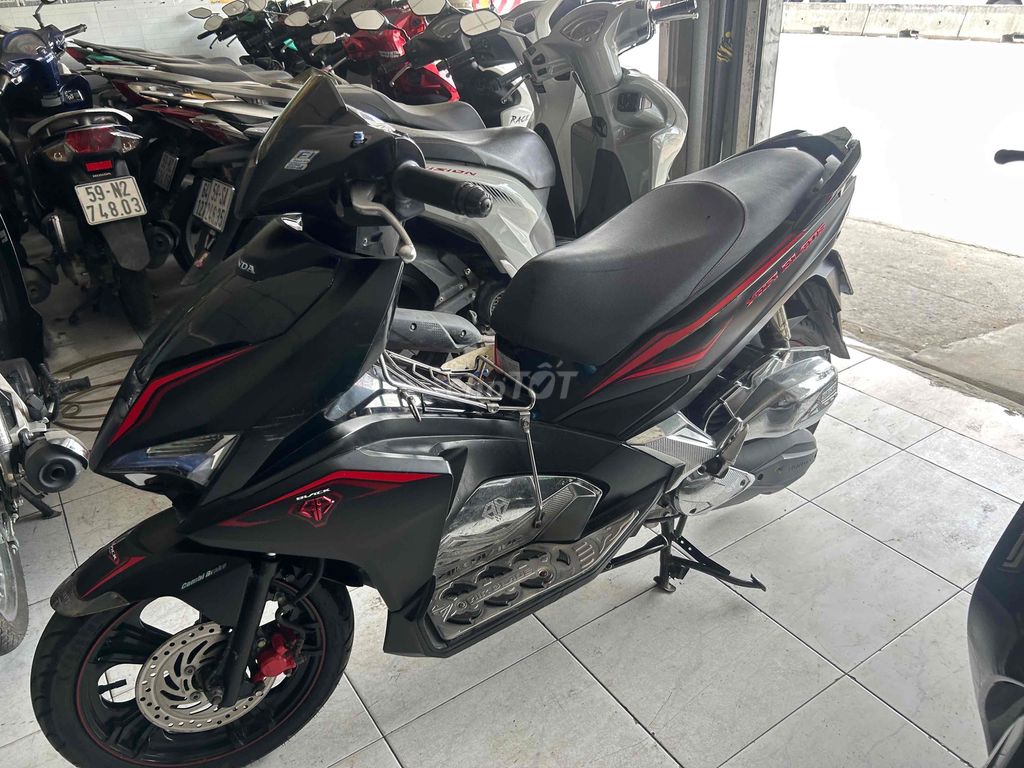 Honda Air Blade 2018 - ảnh 1