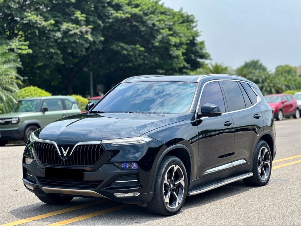 VinFast Lux SA 2.0 Plus 2.0 AT 2019 - ảnh 2