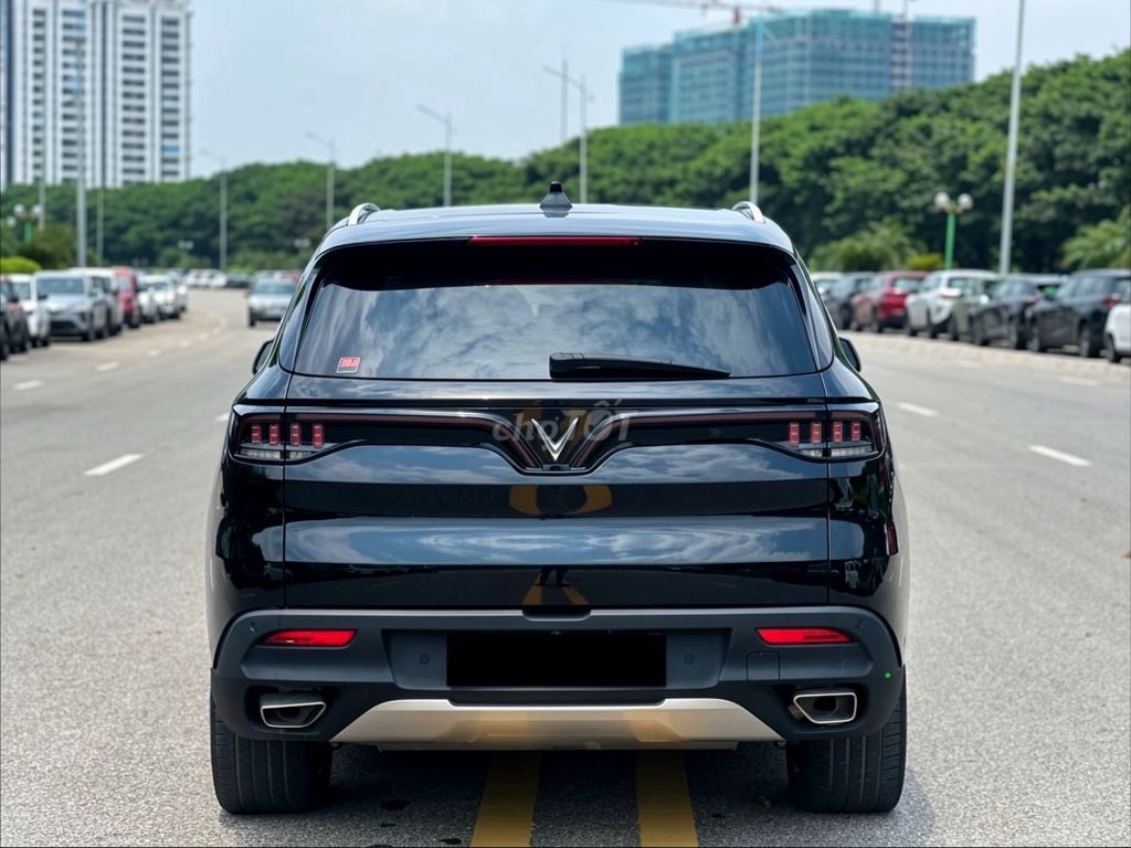 VinFast Lux SA 2.0 Plus 2.0 AT 2019 - ảnh 5