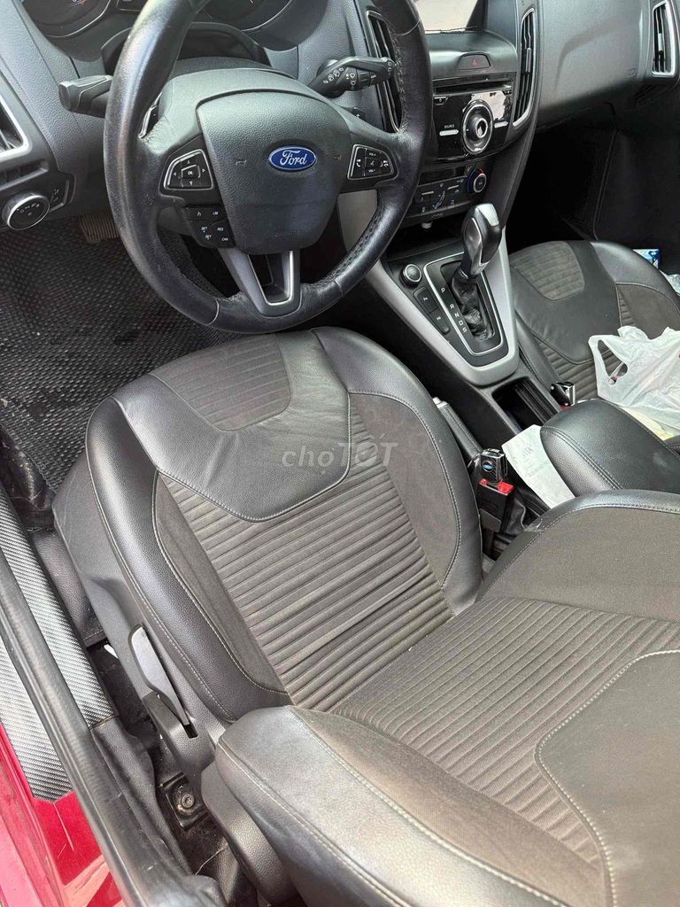 Ford Focus - ảnh 4