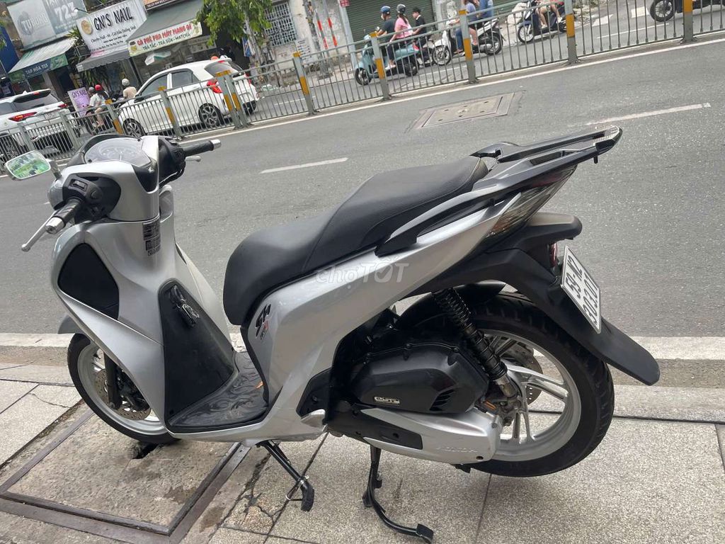 Honda SH 2018 - ảnh 3