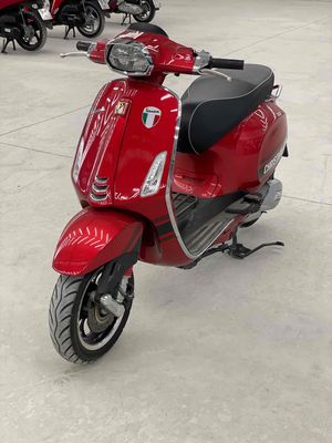 Piaggio Vespa 2022 - ảnh 1