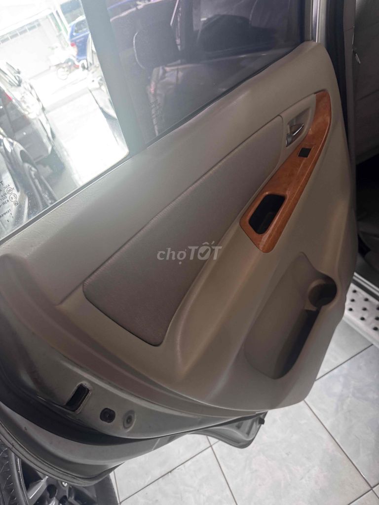 Toyota Innova G 2011 - ảnh 4