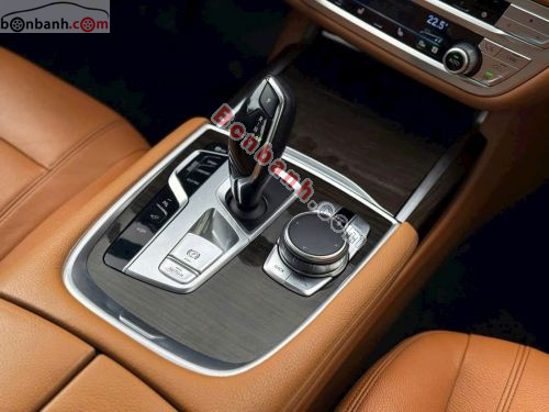 BMW 7 Series 730Li 2016 - ảnh 4