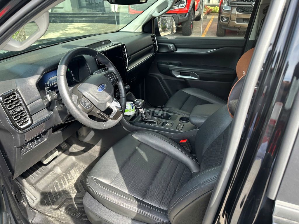 Ford Everest 2024 - ảnh 4