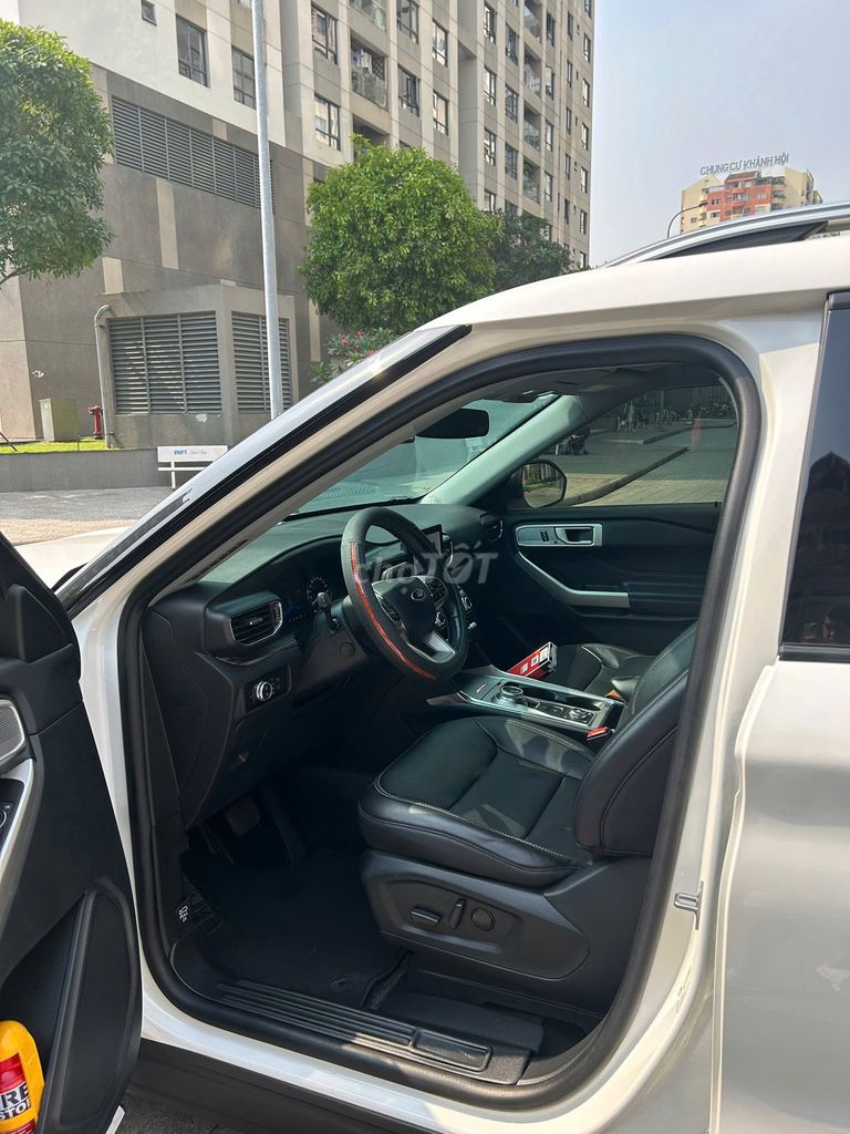 Ford Explorer 2023 - ảnh 1