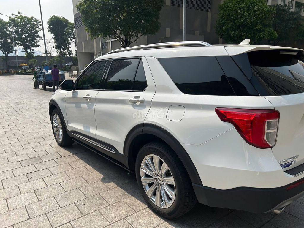 Ford Explorer 2023 - ảnh 4