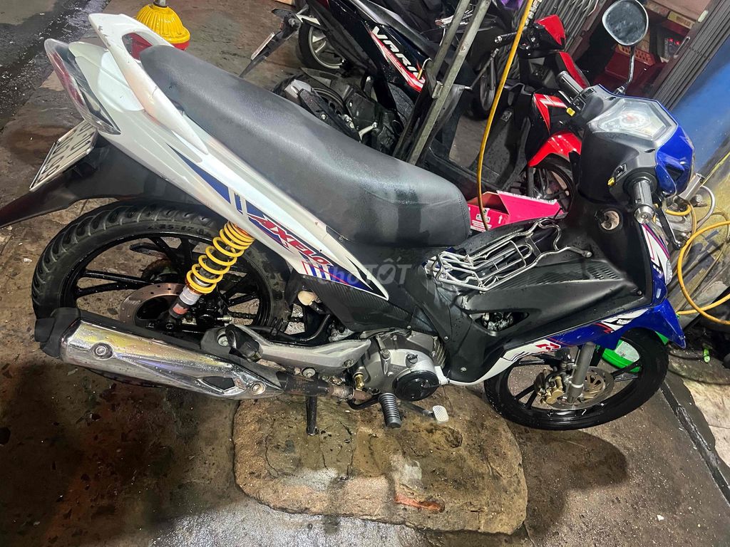Suzuki Axelo 2014 - ảnh 2