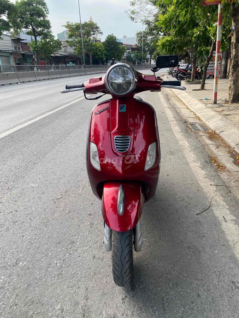 Vespa 2019 - ảnh 1