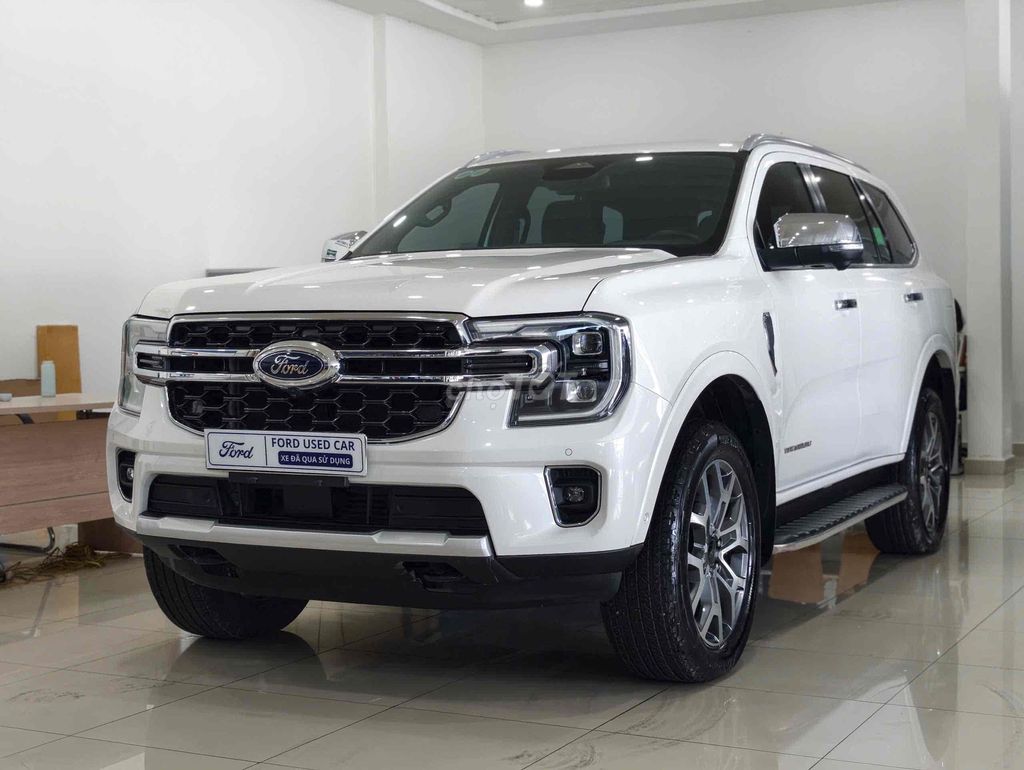 Ford Everest 2024 - ảnh 1