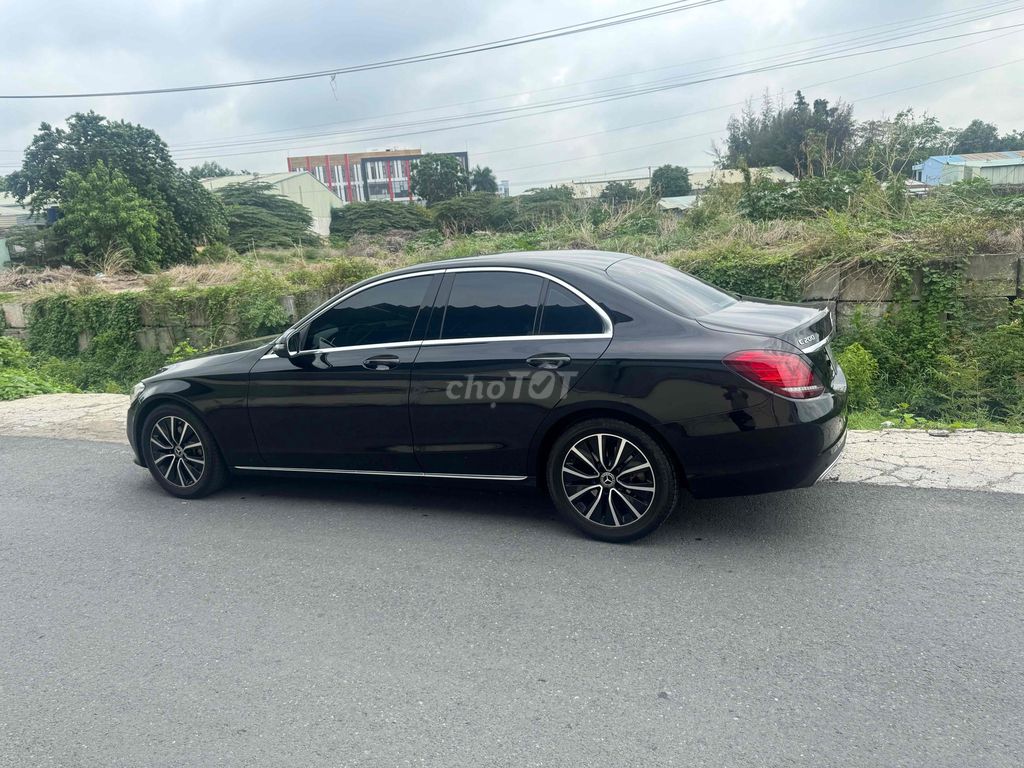 Mercedes-Benz - ảnh 2