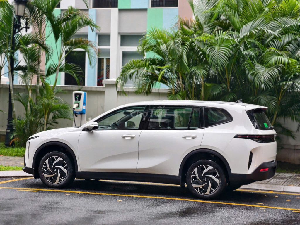VinFast Limo Green 2026 - ảnh 2