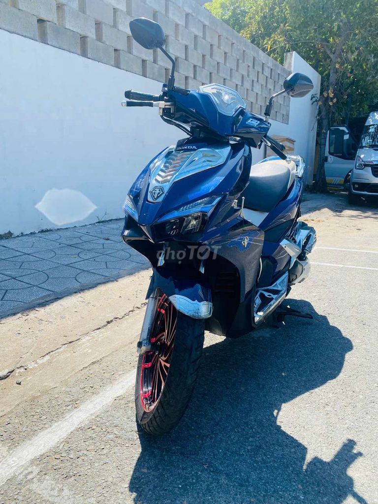 Honda Air Blade 2018 - ảnh 3