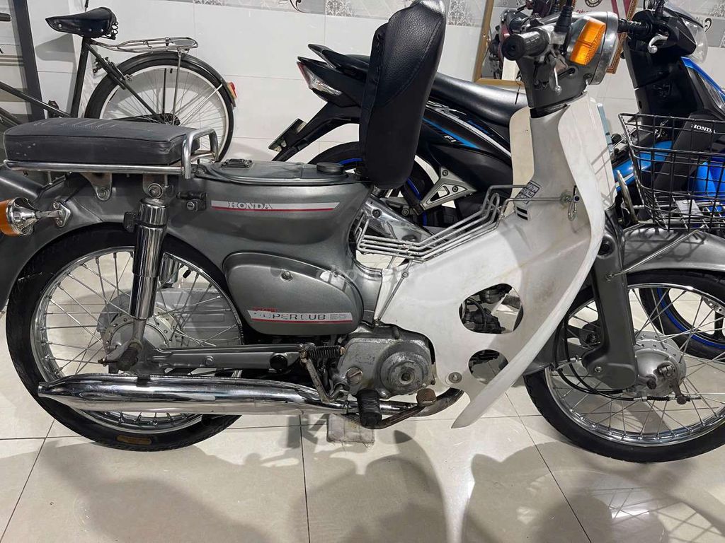 BÁN XE 2000 - ảnh 1