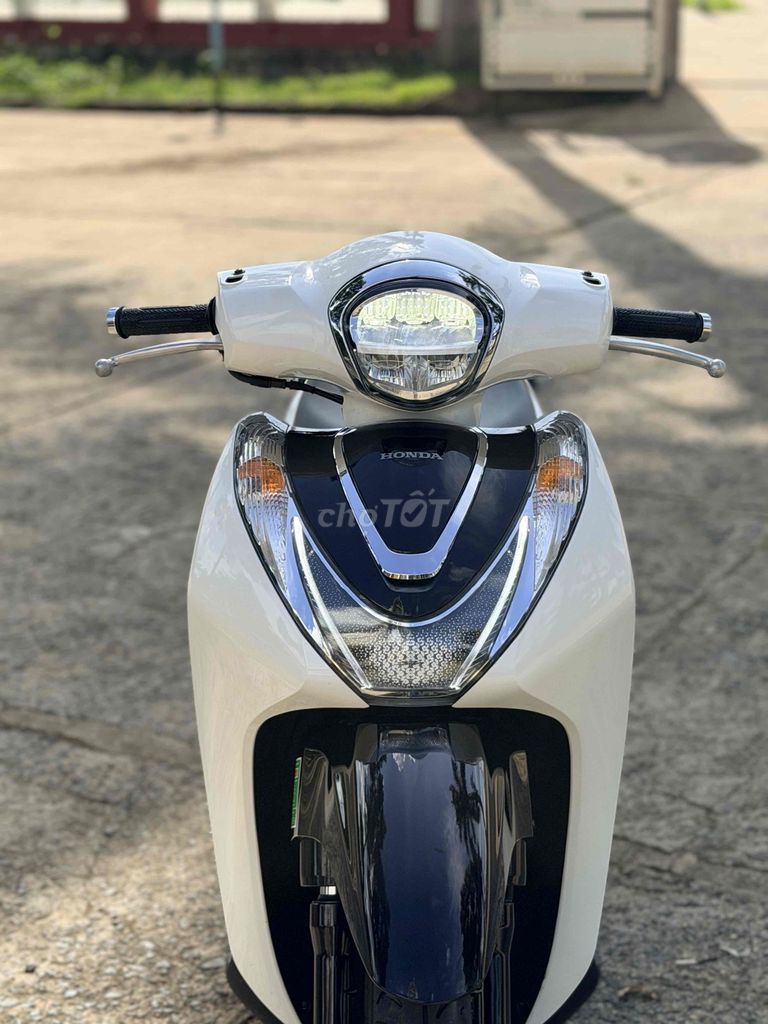 Honda SH Mode 2022 - ảnh 1