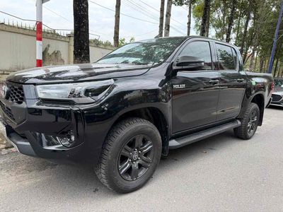 Toyota Hilux 2025 - ảnh 1