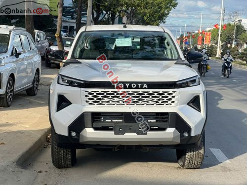 Toyota Hilux Pro 2.8L 4x2 AT 2026 - ảnh 1