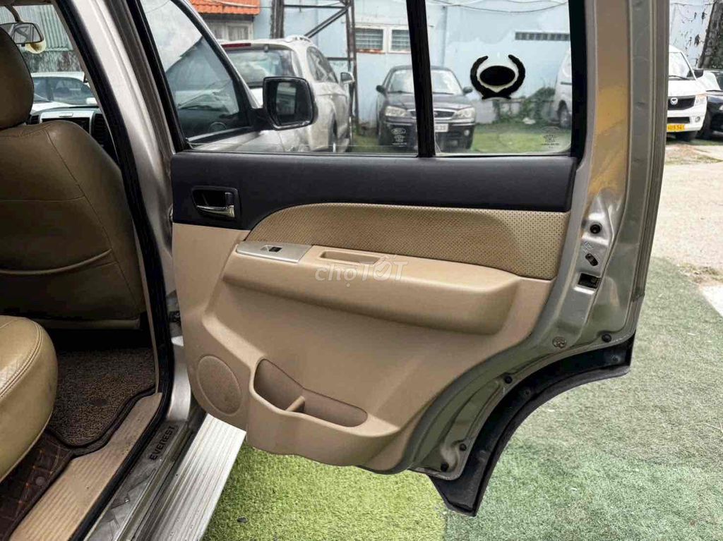 Ford Everest 2008 - ảnh 5