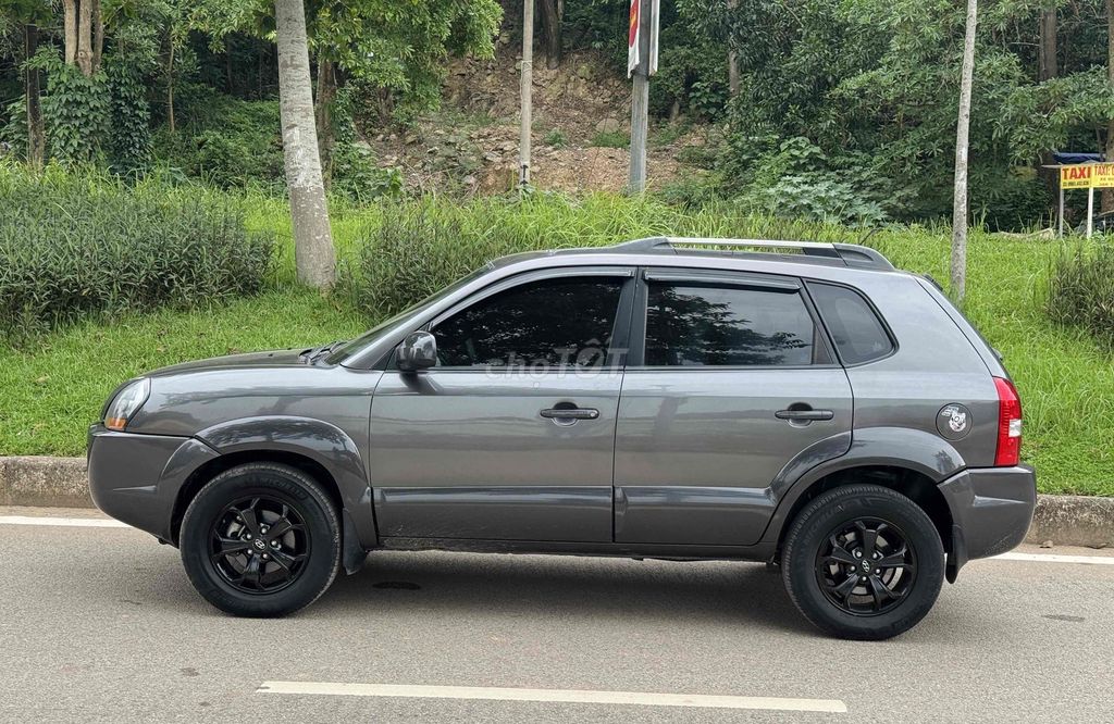 Hyundai Tucson 2009 - ảnh 2