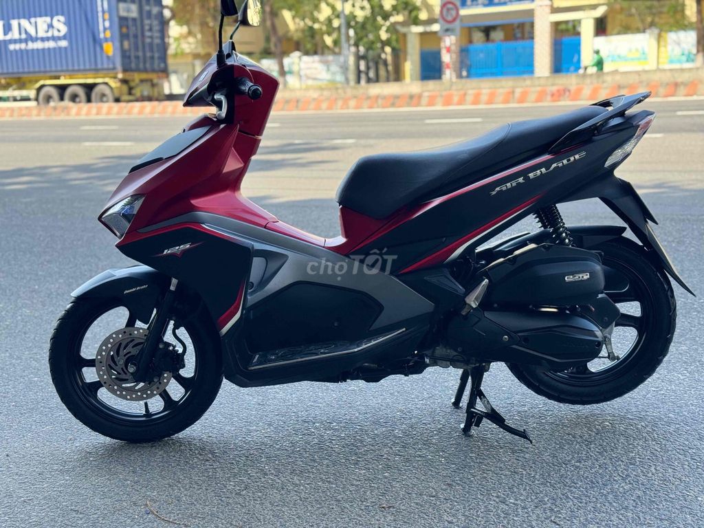 Honda Air Blade 2017 - ảnh 2