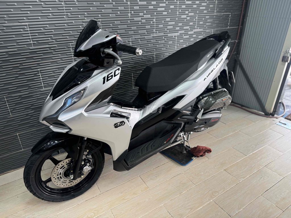 Honda Air Blade 2024 - ảnh 4