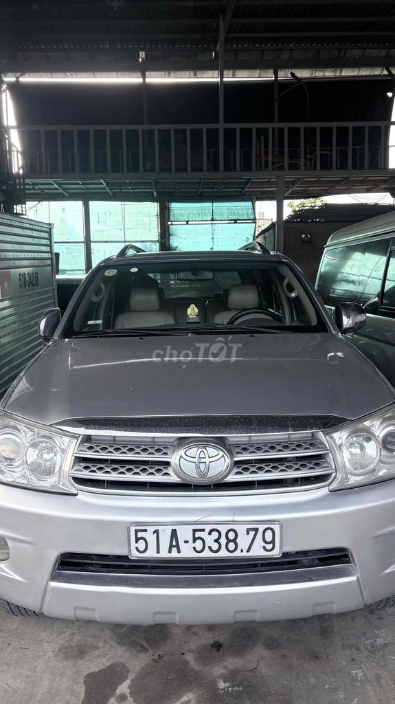 Toyota Fortuner 2009 - ảnh 1