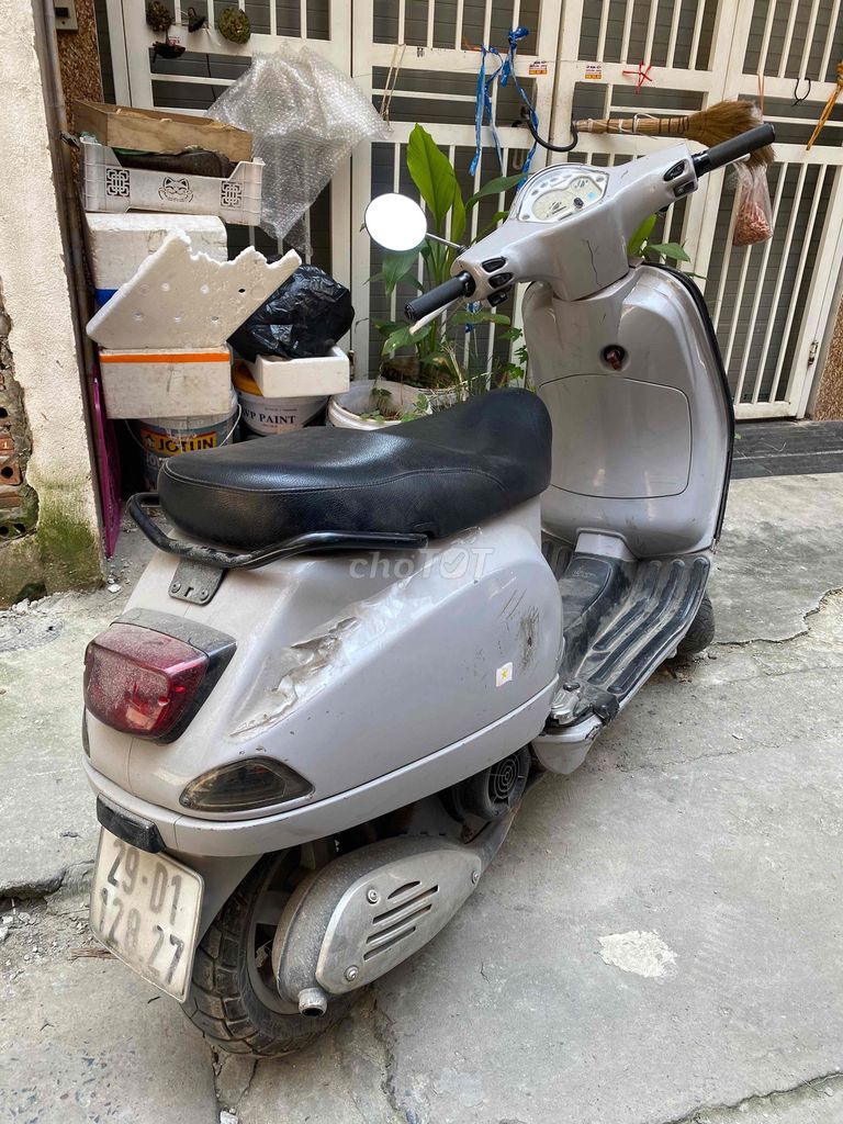 Bán Vespa 2011 - ảnh 1