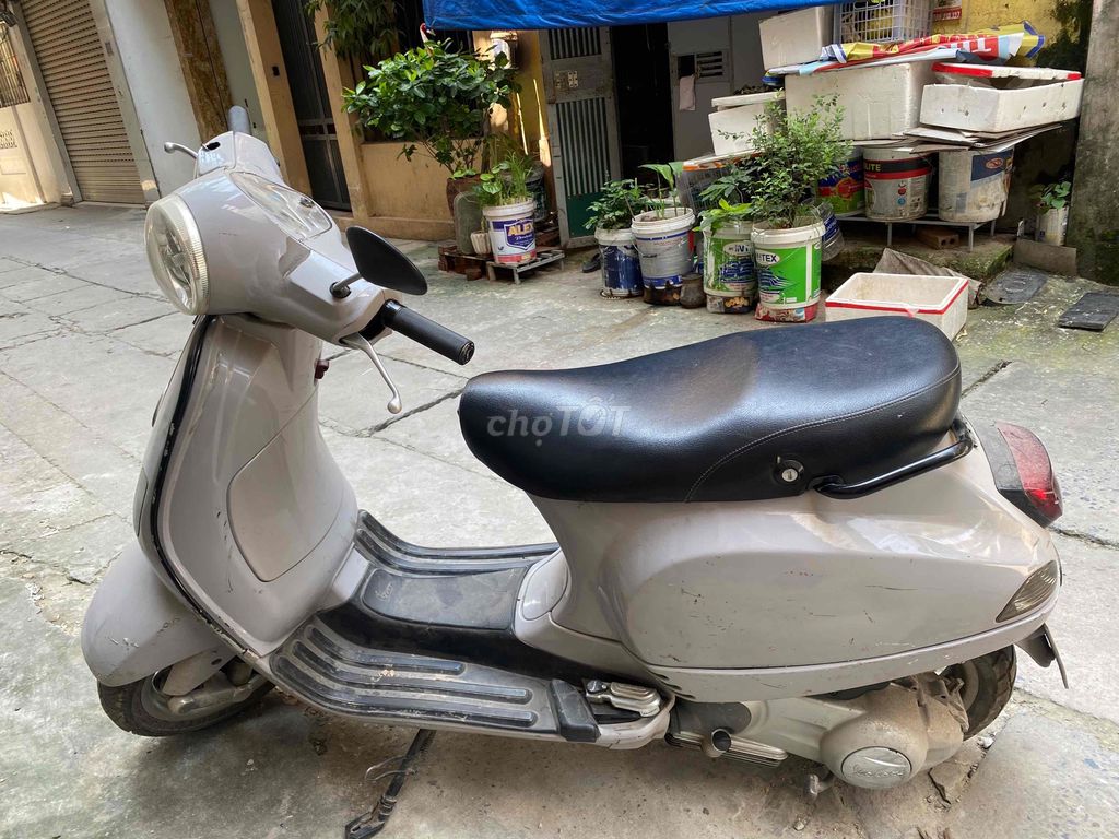 Bán Vespa 2011 - ảnh 4