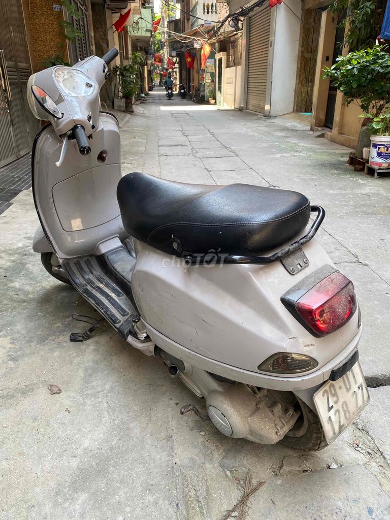 Bán Vespa 2011 - ảnh 5