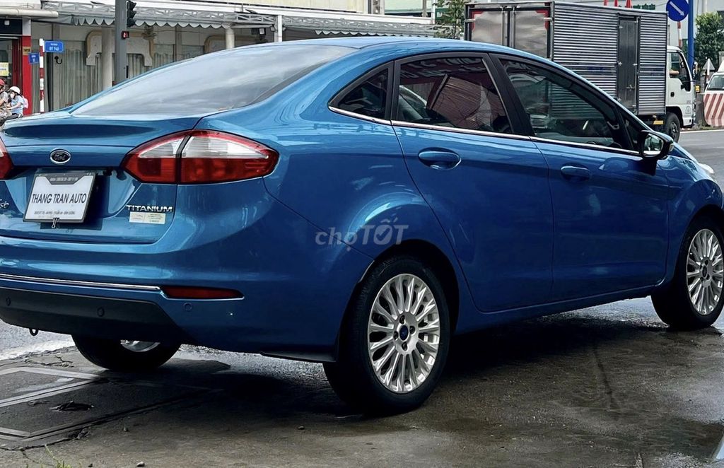 Ford Fiesta 2016 - ảnh 3
