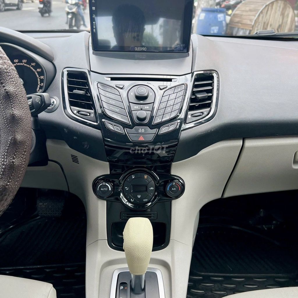Ford Fiesta 2016 - ảnh 5