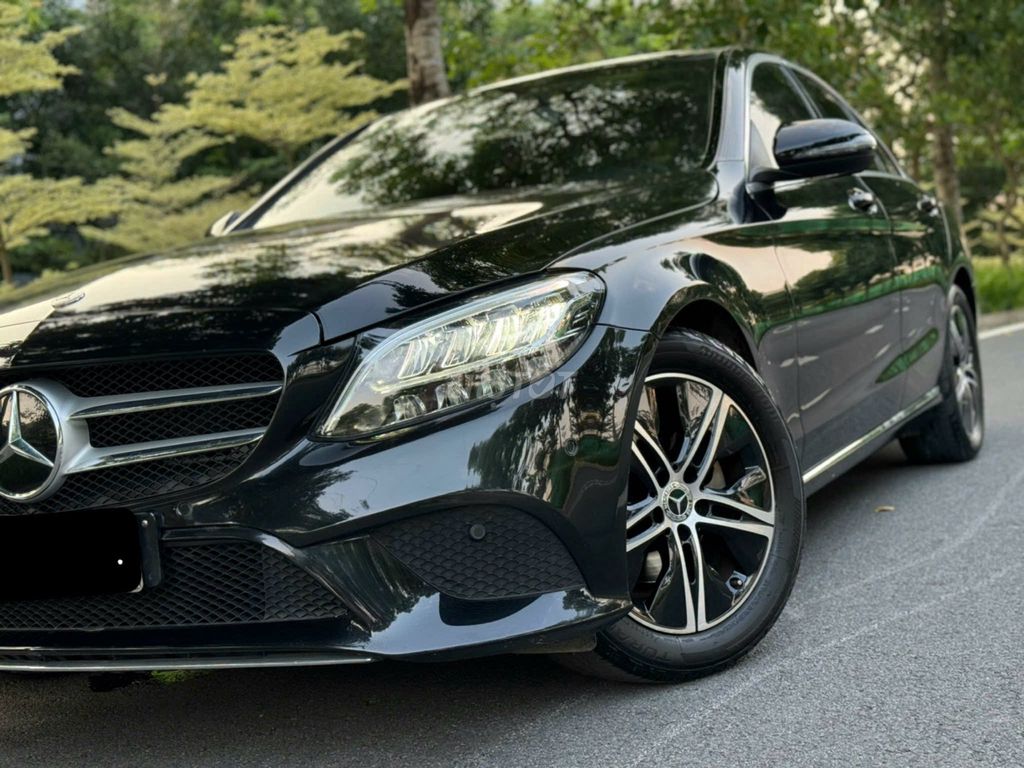 Mercedes-Benz 2020 - ảnh 3