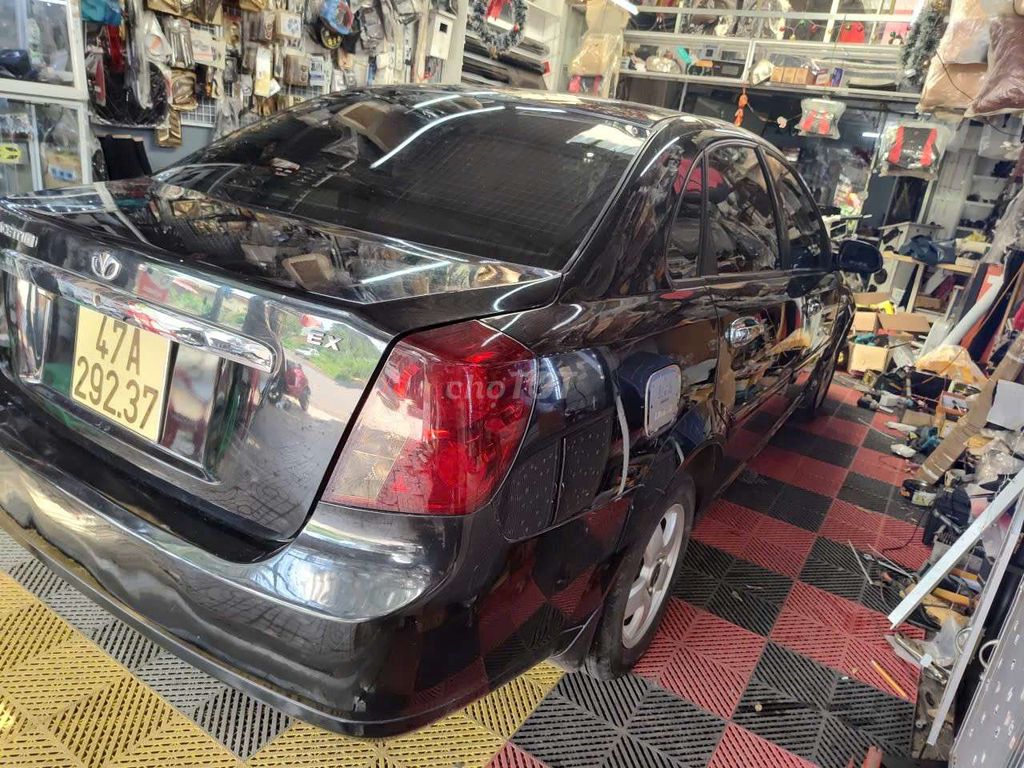 Daewoo Lacetti 2011 - ảnh 3