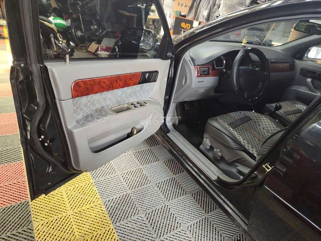 Daewoo Lacetti 2011 - ảnh 4