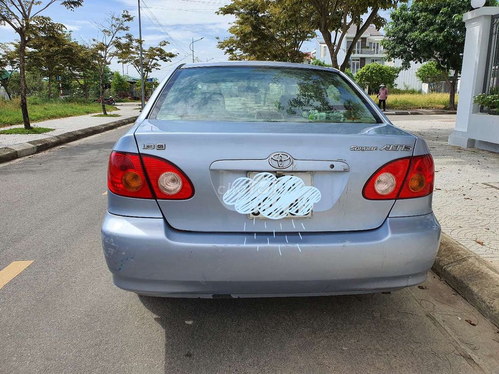 Toyota Corolla Altis - ảnh 4