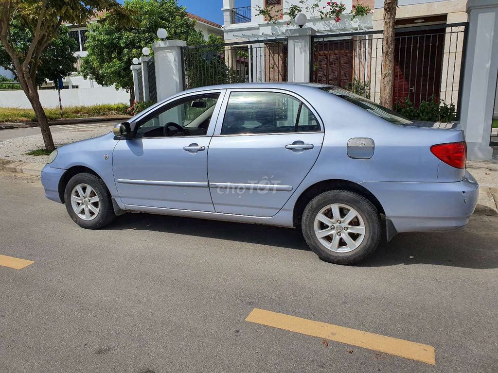 Toyota Corolla Altis - ảnh 5