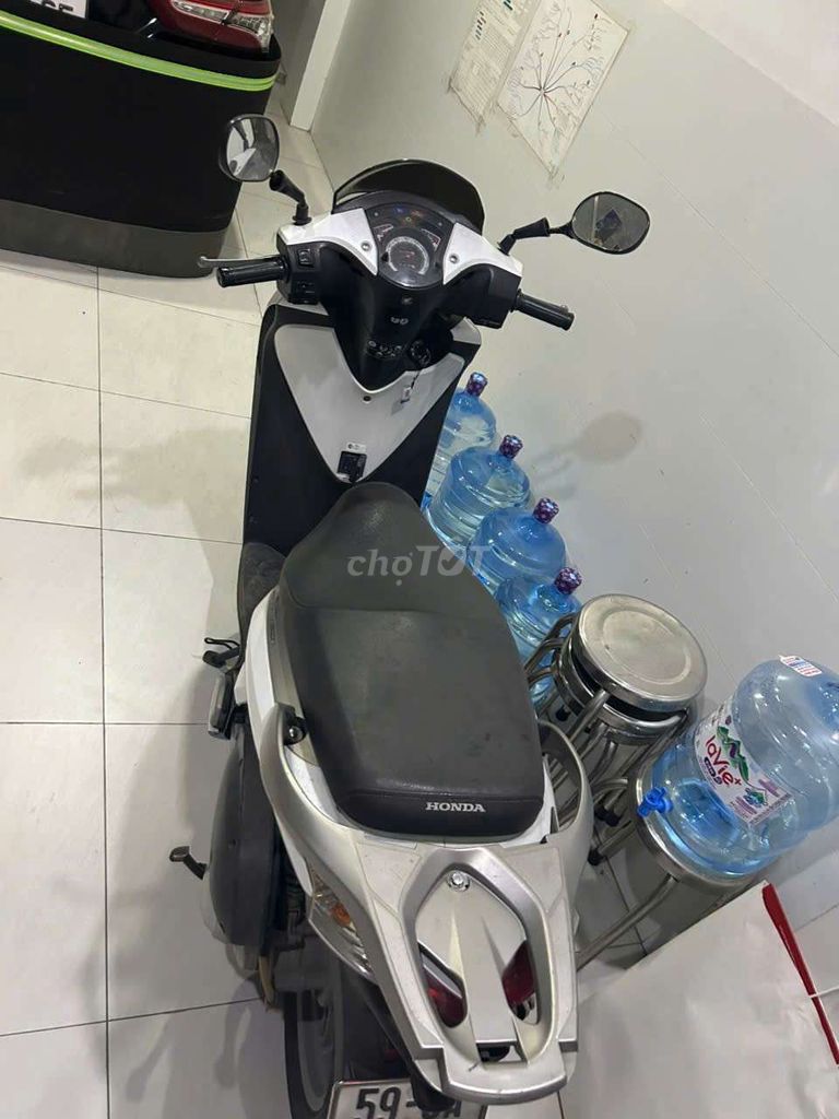 Honda SH 2011 - ảnh 4