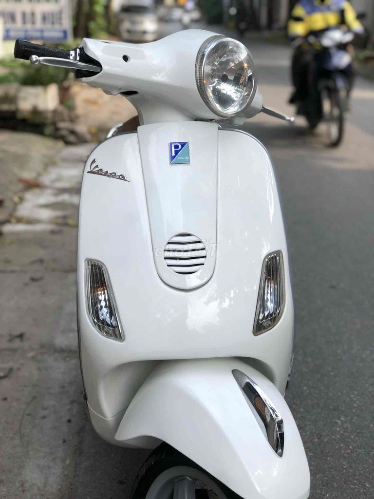 Piaggio Vespa 2015 - ảnh 1