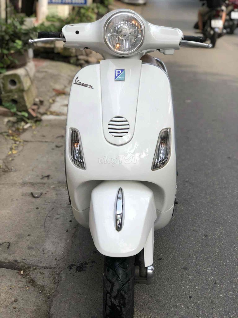 Piaggio Vespa 2015 - ảnh 2