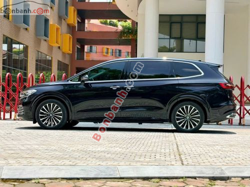 Volkswagen Viloran Luxury 2024 - ảnh 1