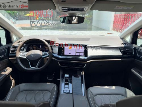 Volkswagen Viloran Luxury 2024 - ảnh 5