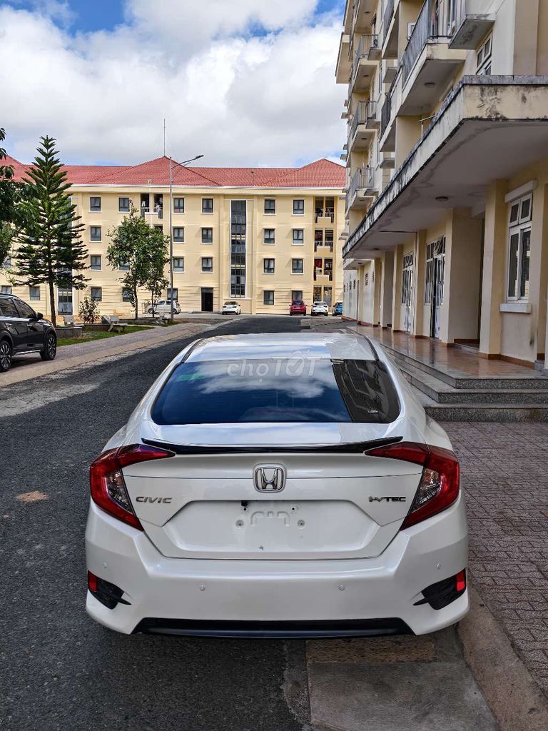 Honda Civic 2018 - ảnh 4