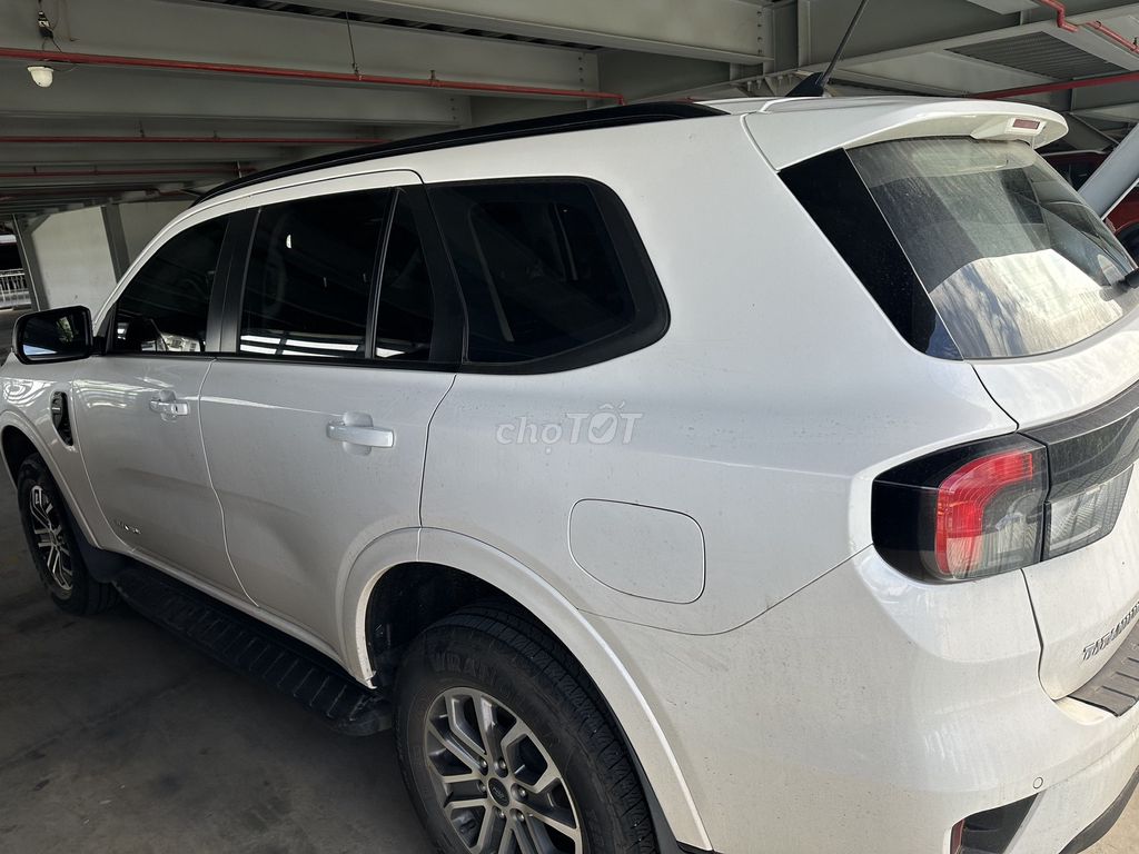 Ford Everest 2022 - ảnh 3