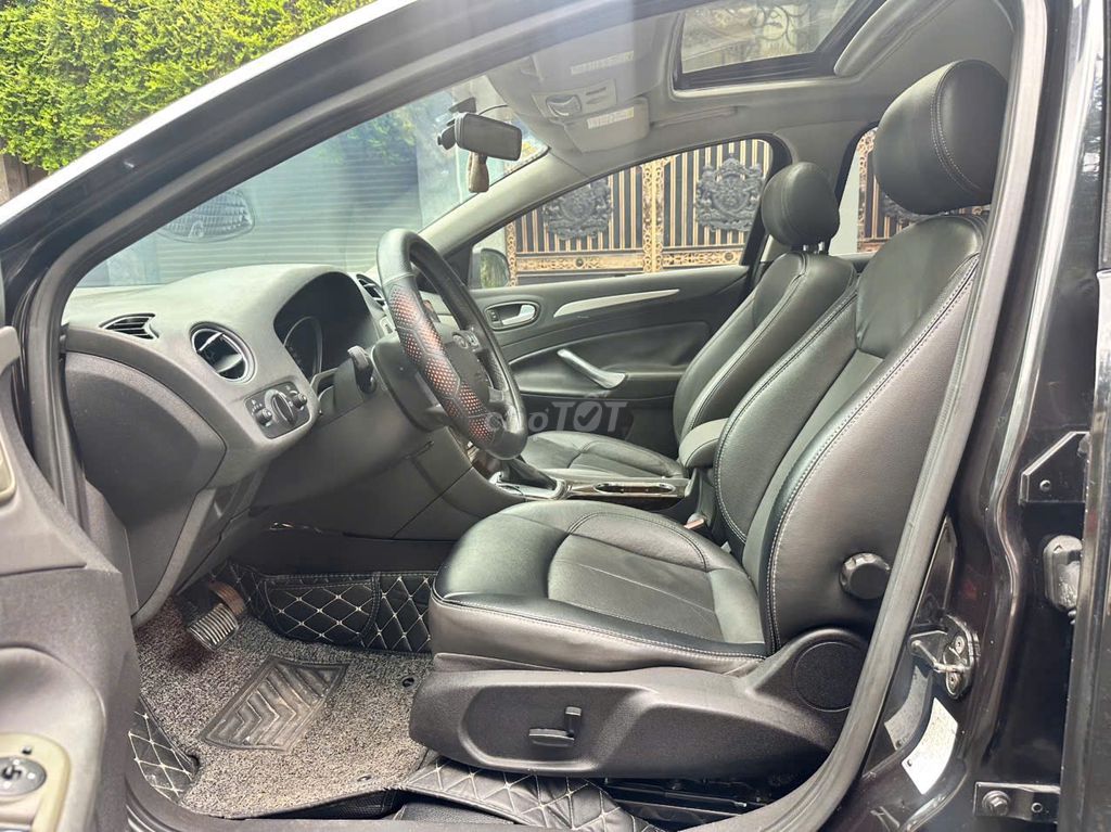 Ford Mondeo 2010 - ảnh 2