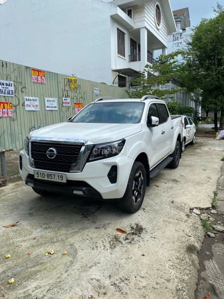 Nissan Navara 2022 - ảnh 1