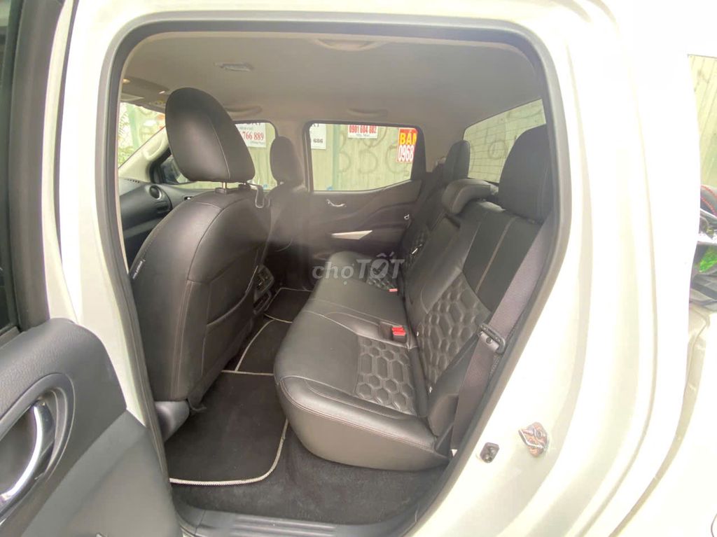 Nissan Navara 2022 - ảnh 2