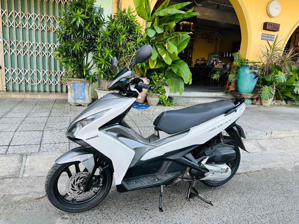 Honda Air Blade 2015 - ảnh 2