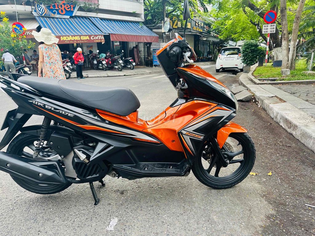 Honda Air Blade 2015 - ảnh 3