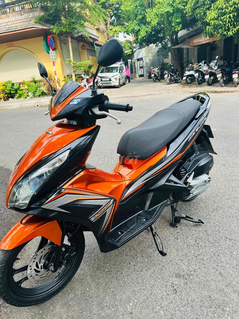 Honda Air Blade 2015 - ảnh 4